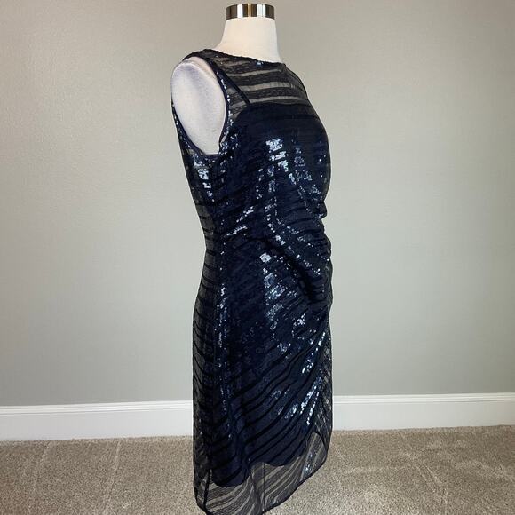 Vince Camuto Sequined Sleeveless Sheath Cocktail Dress Navy Blue Size 10 - Picture 2 of 12
